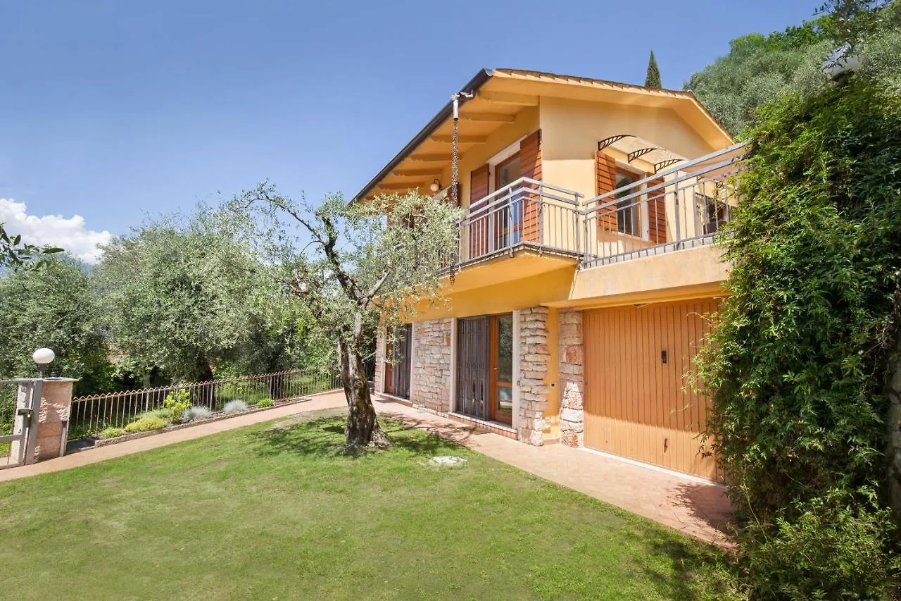 Villa Carducci Torri del Benaco